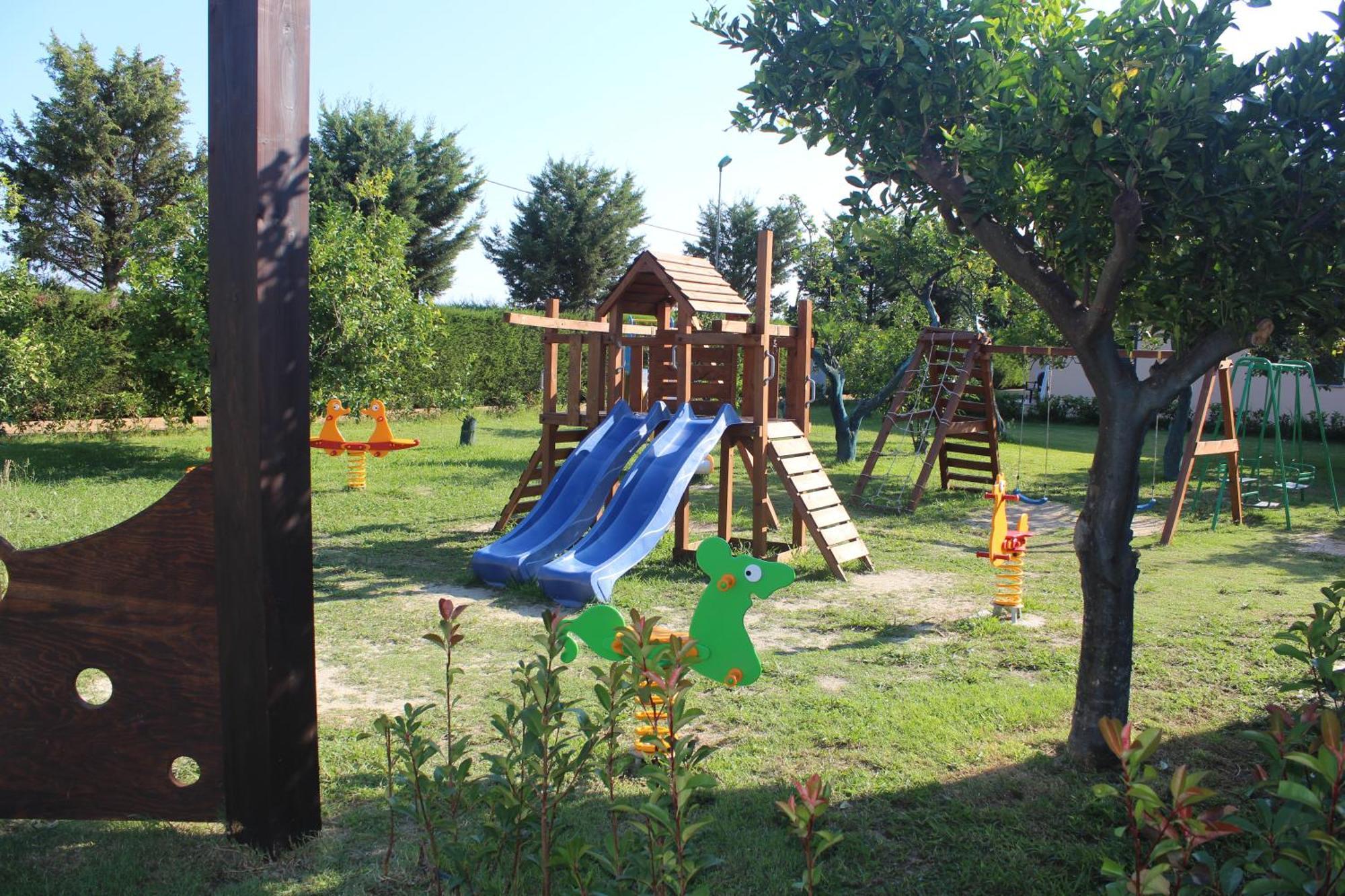 Club Esse Aquilia Beach Village Badolato Marina Exterior foto